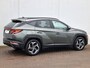 Hyundai Tucson 1.6 T-GDI PHEV I-Motion 4WD Automaat / 265pk / 1350KG Trekgewicht / Navigatie via Android Auto/Apple Carplay / Camera/ Cruise Control Adaptief / Premium Velgen