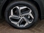 Hyundai Tucson 1.6 T-GDI PHEV I-Motion 4WD Automaat / 265pk / 1350KG Trekgewicht / Navigatie via Android Auto/Apple Carplay / Camera/ Cruise Control Adaptief / Premium Velgen