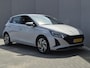 Hyundai i20 1.0 T-GDI Comfort / Fabrieksgarantie tot 03-2029 / Dealer onderhouden / Apple Carplay Android Auto / Stuur- & Stoelverwarming / Cruise control / Achteruitrijcamera / Trekgewicht 1110 kg /