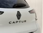 Renault Captur 1.3 mild hybrid 160 esprit Alpine / Trekgewicht 1200 KG / Dealer Onderhouden / Harman Kardon / Two Tone / Adaptieve Cruise Control / Navigatie / Stoel & Stuurwiel Verwarming / Elektrische Stoelen / 360 Camera / PDC / Dodehoek Detectie /