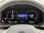 Renault Captur 1.3 mild hybrid 160 esprit Alpine / Trekgewicht 1200 KG / Dealer Onderhouden / Harman Kardon / Two Tone / Adaptieve Cruise Control / Navigatie / Stoel & Stuurwiel Verwarming / Elektrische Stoelen / 360 Camera / PDC / Dodehoek Detectie /