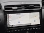 Hyundai Tucson 1.6 T-GDI HEV N Line Sky / Dealer onderhouden / Fabrieksgarantie tot 03-2027 / Trekhaak afneembaar / Panorama schuifdak / Trekgewicht 1650 kg / Navigatie / Apple Carplay Android / Elektrische achterklep / Stuur- Stoel & Achterbank verwarming / Rondomzicht camera /