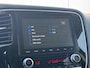 Mitsubishi Outlander 2.4 PHEV Intense+ / Trekhaak Afneembaar / Trekgewicht 1.500 KG / Stoelverwarming / Achteruitrijcamera / Navigatie / Apple CarPlay & Android Auto / Stoel verwarming voor / SoH 73% /
