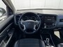 Mitsubishi Outlander 2.4 PHEV Intense+ / Trekhaak Afneembaar / Trekgewicht 1.500 KG / Stoelverwarming / Achteruitrijcamera / Navigatie / Apple CarPlay & Android Auto / Stoel verwarming voor / SoH 73% /