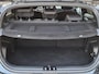 Hyundai i20 1.0 T-GDI Premium / Navigatie via Apple Carplay of Android Auto / Stuur- & Stoel verwarming / Achteruitrijcamera / Cruise control / Parkeersensoren achter / Climate control / Trekgewicht 1110 kg /