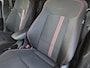 Hyundai i20 1.0 T-GDI Premium / Navigatie via Apple Carplay of Android Auto / Stuur- & Stoel verwarming / Achteruitrijcamera / Cruise control / Parkeersensoren achter / Climate control / Trekgewicht 1110 kg /