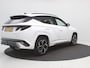 Hyundai Tucson 1.6 T-GDI PHEV N Line Edition / Navigatie / Leer-Alcantara bekleding met rode stiksel / 19" LMV / Stoelverwarming voor / LED verlichting /