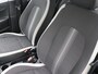 Hyundai i10 1.0 Comfort Smart 5-zits / Navigatie / Cruise Control / LMV / 5-Persoons / Airco / Stoelverwarming voor / Stuurwiel verwarming / Parkeersensoren achter / Achteruitrijcamera / Apple CarPlay & Android Auto / Fabrieksgarantie tot 26-05-2030 /
