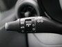 Hyundai i10 1.0 Comfort Smart 5-zits / Navigatie / Cruise Control / LMV / 5-Persoons / Airco / Stoelverwarming voor / Stuurwiel verwarming / Parkeersensoren achter / Achteruitrijcamera / Apple CarPlay & Android Auto / Fabrieksgarantie tot 26-05-2030 /