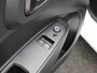 Hyundai i10 1.0 Comfort Smart 5-zits / Navigatie / Cruise Control / LMV / 5-Persoons / Airco / Stoelverwarming voor / Stuurwiel verwarming / Parkeersensoren achter / Achteruitrijcamera / Apple CarPlay & Android Auto / Fabrieksgarantie tot 26-05-2030 /