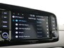 Hyundai i10 1.0 Comfort Smart 5-zits / Navigatie / Cruise Control / LMV / 5-Persoons / Airco / Stoelverwarming voor / Stuurwiel verwarming / Parkeersensoren achter / Achteruitrijcamera / Apple CarPlay & Android Auto / Fabrieksgarantie tot 26-05-2030 /