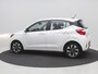Hyundai i10 1.0 Comfort Smart 5-zits / Navigatie / Cruise Control / LMV / 5-Persoons / Airco / Stoelverwarming voor / Stuurwiel verwarming / Parkeersensoren achter / Achteruitrijcamera / Apple CarPlay & Android Auto / Fabrieksgarantie tot 26-05-2030 /