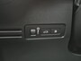Volvo XC40 1.5 T5 Recharge Plus Dark / All season banden / Harman/Kardon Audio Systeem / Park Assist Pack & Seat Pack / Trekgewicht 1.800 kg / Stuur- & Stoelverwarming / Navigatie d.m.v. Apple Carplay/Android auto / Achteruitrijcamera /