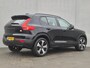 Volvo XC40 1.5 T5 Recharge Plus Dark / All season banden / Harman/Kardon Audio Systeem / Park Assist Pack & Seat Pack / Trekgewicht 1.800 kg / Stuur- & Stoelverwarming / Navigatie d.m.v. Apple Carplay/Android auto / Achteruitrijcamera /