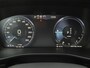 Volvo XC40 1.5 T5 Recharge Plus Dark / All season banden / Harman/Kardon Audio Systeem / Park Assist Pack & Seat Pack / Trekgewicht 1.800 kg / Stuur- & Stoelverwarming / Navigatie d.m.v. Apple Carplay/Android auto / Achteruitrijcamera /