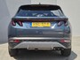Hyundai Tucson 1.6 T-GDI PHEV Premium 4WD / Dealer onderhouden / All season banden / Elektrische achterklep / Stuur- Stoel & Achterbank verwarming / Trekgewicht 1350 kg / Stoelventilatie / Adaptief cruise control / Rondomzicht camera / Apple Carplay Android Auto / Keyless Entry/Start /