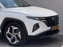 Hyundai Tucson 1.6 T-GDI PHEV Comfort Smart 4WD / Fabrieksgarantie tot 1-2028 / Volledig Onderhouden / Navigatie / Camera / PDC / DAB / Dodehoek Detectie / All Season Banden / Stoelverwarming /