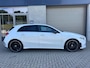 Mercedes-Benz A-klasse 200 Business Solution AMG Pano/Widescreen/Night/LED/Stoelver/Camera/Diffuser upgrade