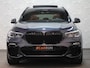 BMW X5 45e M-Performance Seats | 360 View | Panorama | ACC | Kristal pook | Head-Up | Laser-LED | Memory | Harman-Kardon | Keyless-Go | Trekhaak | Drive Assist Pro. | Leder | 4-Zone Clima | Standkachel | Rijklaarprijs & Bovag garantie | Carplay | Draadloos Laden | DAB | Sfeerverlichting |