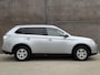 Mitsubishi Outlander 2.0 PHEV Business Edition | Trekhaak | Dealer onderhouden | Navigatie | Climate control |