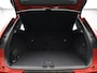 Volvo XC40 T4 Recharge R-Design / Trekhaak / Leder / Stoel+stuur+achterbankverwarming