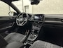 Volkswagen T-Roc 1.5 TSI R-Line | Panorama | IQ-Light | ACC | Black-Line | Keyless-Entry | 19 inch | Carplay | Stuurverwarming | Dodehoek | Virtual-Cockpit | Stoelverwarming | Leder Dashboard | Climate Control | Autom. Parkeren | Autom. Achterklep | Draadloos Laden |