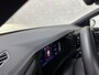 Volkswagen T-Roc 1.5 TSI R-Line | Panorama | IQ-Light | ACC | Black-Line | Keyless-Entry | 19 inch | Carplay | Stuurverwarming | Dodehoek | Virtual-Cockpit | Stoelverwarming | Leder Dashboard | Climate Control | Autom. Parkeren | Autom. Achterklep | Draadloos Laden |