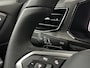 Volkswagen T-Roc 1.5 TSI R-Line | Panorama | IQ-Light | ACC | Black-Line | Keyless-Entry | 19 inch | Carplay | Stuurverwarming | Dodehoek | Virtual-Cockpit | Stoelverwarming | Leder Dashboard | Climate Control | Autom. Parkeren | Autom. Achterklep | Draadloos Laden |