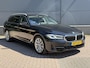 BMW 5-Serie Touring 5 Serie Touring 530e xDrive Executive / Elektrische trekhaak 2.000 kg / SOH 89% / LED / Volledig Dealer Onderhouden / Leder / Apple Carplay/Android Auto / Camera / Navigatie / Stoel Verwarming / Zonne Wering / ACC /