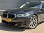 BMW 5-Serie Touring 5 Serie Touring 530e xDrive Executive / Elektrische trekhaak 2.000 kg / SOH 89% / LED / Volledig Dealer Onderhouden / Leder / Apple Carplay/Android Auto / Camera / Navigatie / Stoel Verwarming / Zonne Wering / ACC /