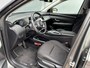 Hyundai Tucson 1.6 T-GDI HEV Comfort Smart / Afneembare Trekhaak / 1650 kg Trekgewicht / Stoel en Stuurverwarming / Navigatiesysteem / Apple Carplay / Android Auto / Adaptieve Cruise Control / Achteruitrijcamera / fabrieksgarantie tot mei 2027