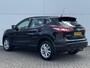 Nissan Qashqai 1.6 N-Connecta / Navigatie / Trekhaak (1500KG trekgewicht) / Stoelverwarming /
