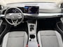 Volkswagen Golf Variant 1.5 TSI R-Line Edition / Airco / Stuur & Stoelverwarming / Adaptive cruise control / hill hold / Apple Carplay Android Auto / Navigatie / PDC voor & achter / All Seasonbanden /