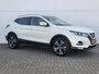 Nissan Qashqai 1.3 DIG-T Design Edition / Airco (automatisch) / Cruise control / Panoramadak / Navigatiesysteem full map /