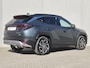 Hyundai Tucson 1.6 T-GDI PHEV Comfort Smart / Facelift Model / Dealer onderhouden / Fabrieksgarantie tot 09-2029 / Head Up Display / Trekgewicht 1210 kg / Elektrische achterklep / Achteruitrijcamera / Draadloze telefoon lader / Apple Carplay Android Auto / Stuur- & Stoelverwarming / Keyless Entry/Start /