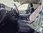 Hyundai Tucson 1.6 T-GDI PHEV Comfort Smart / Facelift Model / Dealer onderhouden / Fabrieksgarantie tot 09-2029 / Head Up Display / Trekgewicht 1210 kg / Elektrische achterklep / Achteruitrijcamera / Draadloze telefoon lader / Apple Carplay Android Auto / Stuur- & Stoelverwarming / Keyless Entry/Start /