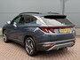 Hyundai Tucson 1.6 T-GDI PHEV Comfort Smart 4WD / Sky / Dealer Onderhouden / Trekhaak / 1350KG Trekgewicht / Schuif Kantel Dak / Adaptive Cruise / Apple Carplay&Adnroid Auto / Keyless /