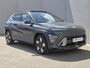 Hyundai Kona 1.6 GDI HEV Premium Sky | 18-inch lichtmetalen velgen met 215/55 R18-banden | Apple Carplay/Android Auto|telefoonintegratie premium | Ecotronic Gray Pearl