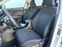 Hyundai Kona Electric Pure Edition 64.8 kWh / Navigatie / Apple Carplay & Android Auto / Airco / Achteruitrijcamera / Stuur & Stoelverwarming /