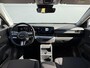 Hyundai Kona Electric Pure Edition 64.8 kWh / Navigatie / Apple Carplay & Android Auto / Airco / Achteruitrijcamera / Stuur & Stoelverwarming /
