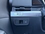 Hyundai Kona Electric Pure Edition 64.8 kWh / Navigatie / Apple Carplay & Android Auto / Airco / Achteruitrijcamera / Stuur & Stoelverwarming /