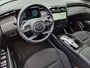 Hyundai Tucson 1.6 T-GDI PHEV Comfort Smart 4WD / SOH 100% / Dealer onderhouden / Fabrieksgarantie tot 06-2027 / Trekhaak afneembaar / Trekgewicht 1350 kg / Stuur- & Stoelverwarming / Achteruitrijcamera / Elektrische achterklep / Adaptief cruise control /