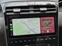 Hyundai Tucson 1.6 T-GDI PHEV Comfort Smart 4WD / SOH 100% / Dealer onderhouden / Fabrieksgarantie tot 06-2027 / Trekhaak afneembaar / Trekgewicht 1350 kg / Stuur- & Stoelverwarming / Achteruitrijcamera / Elektrische achterklep / Adaptief cruise control /