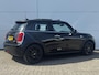 MINI Cooper 3-Deurs 1.5 Pepper Serious Business / Stoelverwarming voor / Navigatie / Parkeersensoren achter / Panorama Dak / Airco Climate Control