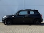MINI Cooper 3-Deurs 1.5 Pepper Serious Business / Stoelverwarming voor / Navigatie / Parkeersensoren achter / Panorama Dak / Airco Climate Control