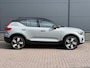 Volvo XC40 Single Motor Extended Range Plus 82 kWh / Dealer Onderhouden / 94.18% SOH / Elektrische Trekhaak / 1500KG Trekgewicht / Apple Carplay&Android Auto / Achteruitrij Camera /