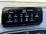 Hyundai Santa Fe 1.6 T-GDI PHEV Comfort Smart / Dealer onderhouden / Fabrieksgarantie tot 03-2028 / 1.350 kg trekhaak Afneembaar / Navigatie / Dodehoek Detectie / Camera / Elektr. Stoelen / Stoelverwarming / Krell Audio /