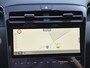 Hyundai Tucson 1.6 T-GDI PHEV Comfort Smart 4WD / SOH 100% / Dealer onderhouden / Fabrieksgarantie tot 05-2027 / Trekgewicht 1350 kg / Stuur- & Stoelverwarming / Achteruitrijcamera / Adaptief cruise control / Apple Carplay Android Auto / Keyless Entry/Start /