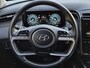 Hyundai Tucson 1.6 T-GDI PHEV Comfort Smart 4WD / SOH 100% / Dealer onderhouden / Fabrieksgarantie tot 05-2027 / Trekgewicht 1350 kg / Stuur- & Stoelverwarming / Achteruitrijcamera / Adaptief cruise control / Apple Carplay Android Auto / Keyless Entry/Start /