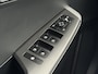 Kia EV6 Edition 77.4 kWh / SOH 100% / Fabrieksgarantie tot 18-06-2032 / 1.600 kg trekgewicht / Android Auto & Apple Carplay / Navigatie / Cruise Control Adaptief / Climate Control / DAB / Draadloze Telefoonlader / Camera / Parkeerassistent / 19" Lichtmetalen Wielen / Keyless entry & start /